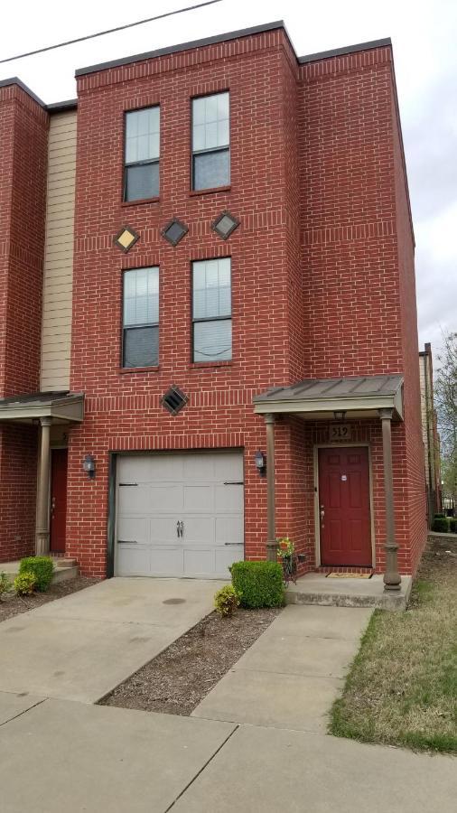 Old Fort Loft King & Queen Suites Nearest Accomodation To Marshals Museum Power Your Ev For Free! Fort Smith Buitenkant foto